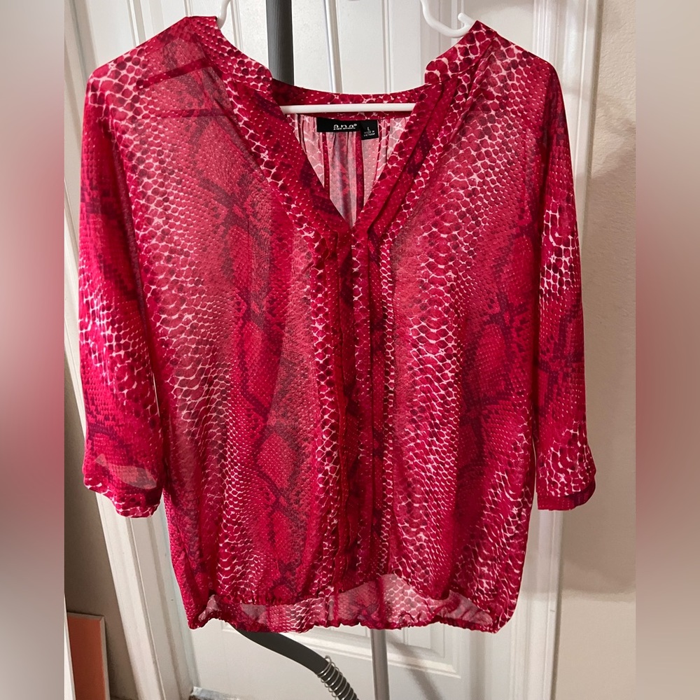 pink snake print top